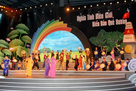 Over VND100 billion to assist cadres, soldiers and fishermen